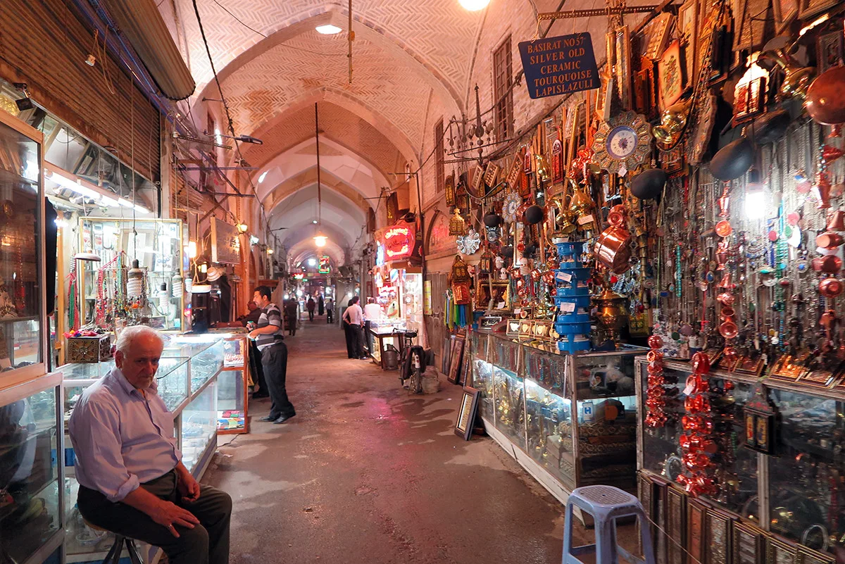 Esfahan's main bazar in the morning