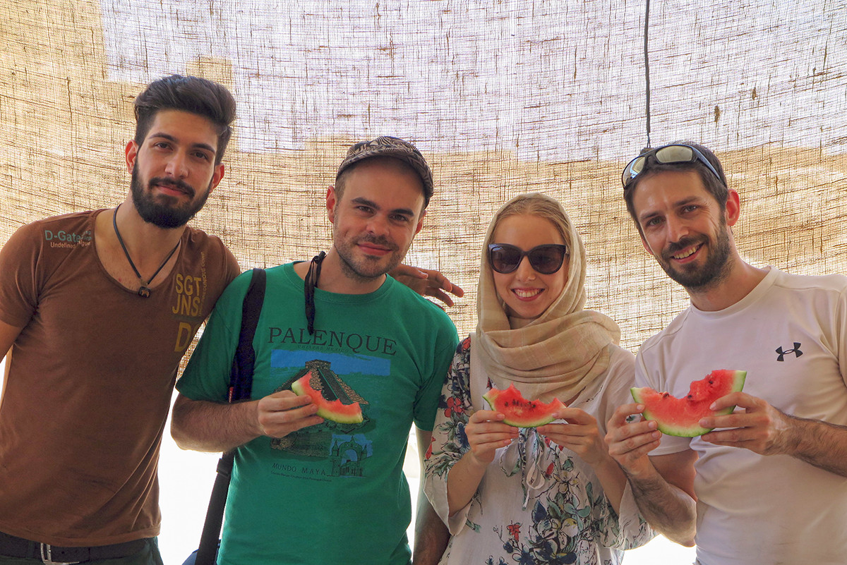 Refreshments by Narin Castle in Meybod