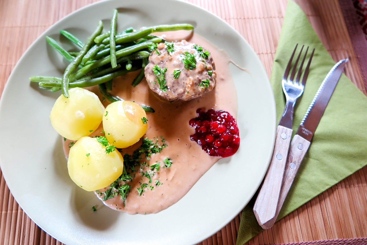 Delicious lunch at Hellen's sheep farm in Vastmanland www.travelgeekery.com