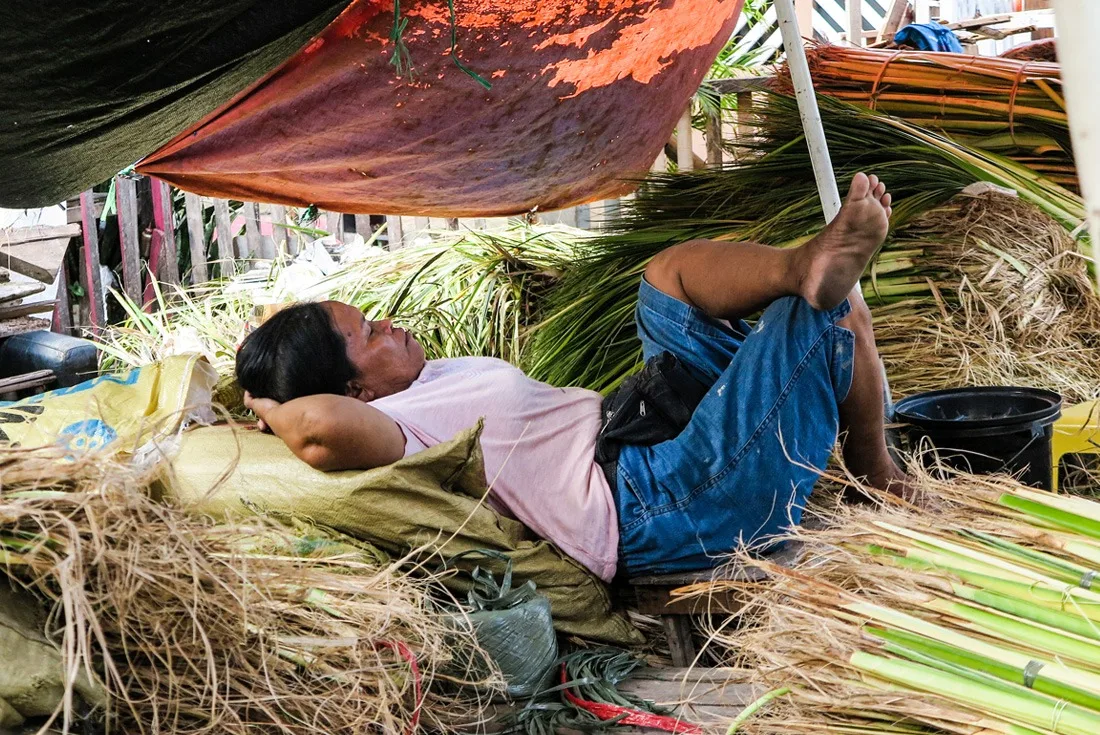 A lady napping in Cebu City, Philippines www.travelgeekery.com