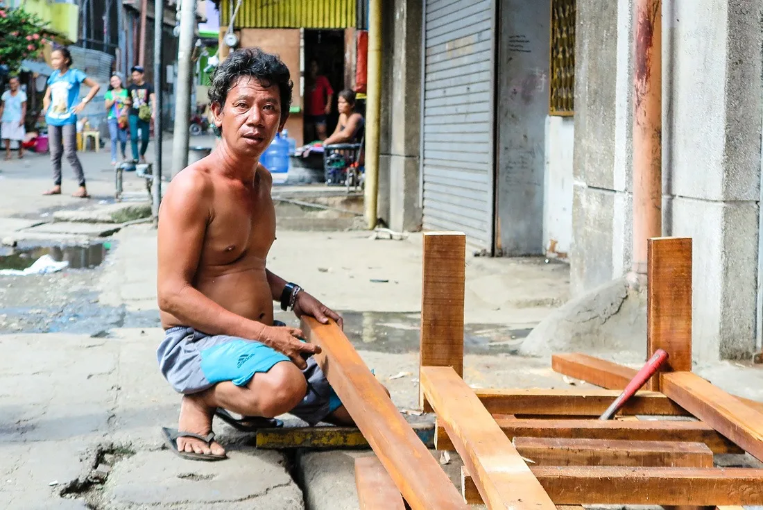 Poor neighborhoods in Cebu City Philippines www.travelgeekery.com