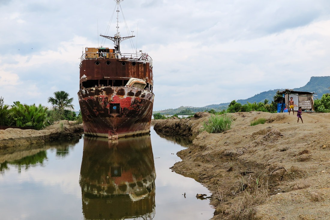 Ligaya Ship stuck after Haiyan (Yolanda) typhoon