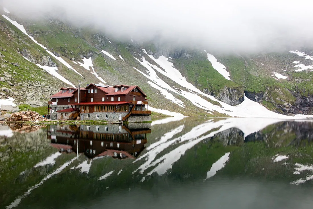 Chalet on Balea Lake