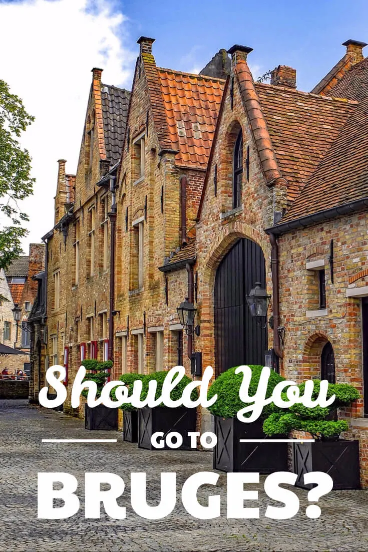 Is touristy Bruges even worth visiting? It definitely is, but you need to do it right. See how to make a visit to the beautiful Unesco heritage site and make the most of your trip. Combining Brugge with Gent will give you a much better experience.