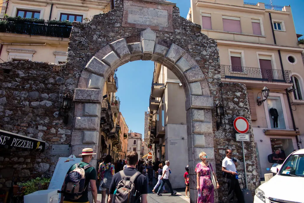The gate to Taormina: Porta Messina