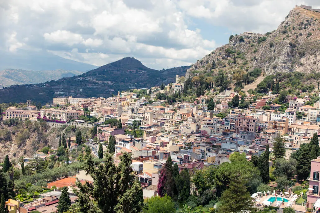  Blick auf Taormina Sizilien