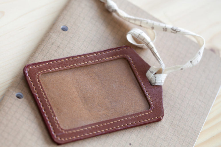 The Best Luggage Tags for International Travel Travel Geekery