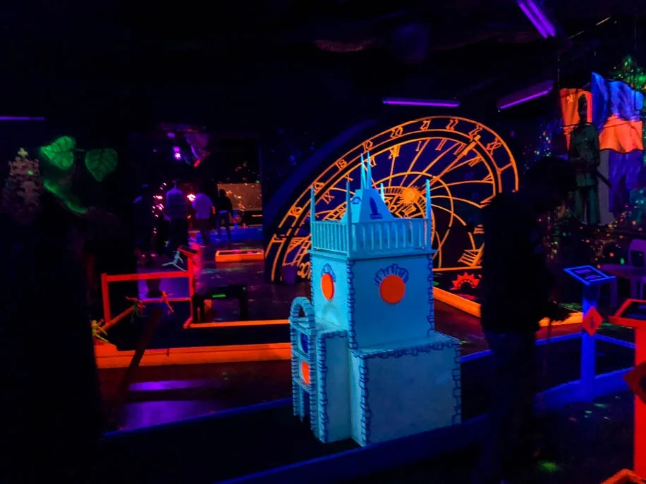 Glow Mini Golf Prague