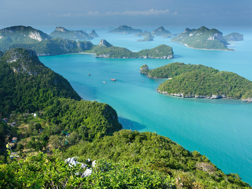 Bird's view of Thailand's Angthong Marine Park