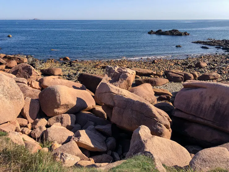Large boulders along Pink Granite Coast in Brittany