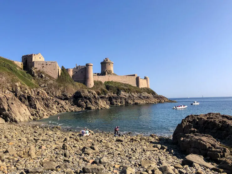 A fortress in Brittany and a little beach