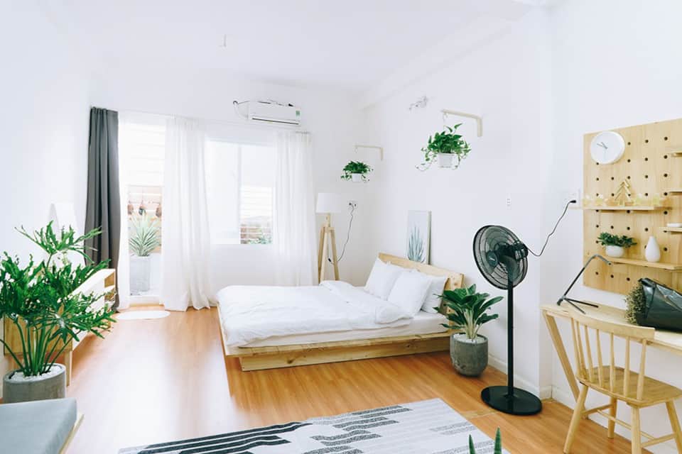 Bright studio apartment
