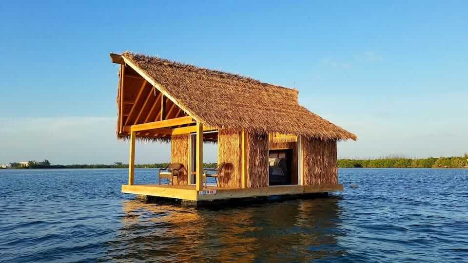 A small floating house