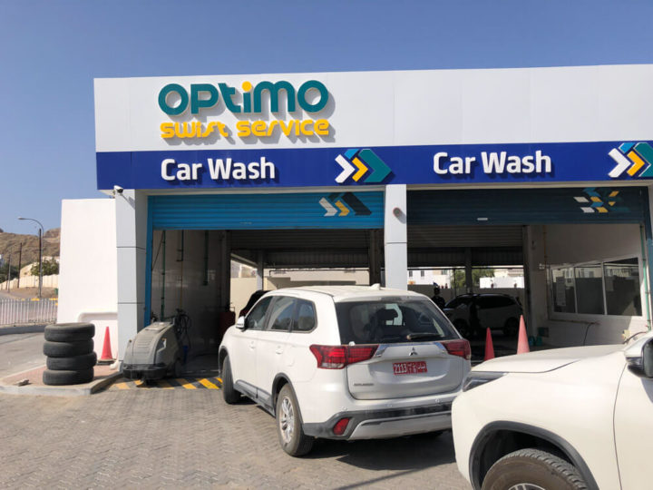 Complete Guide to Renting a Car in Oman incl. Driving Tips