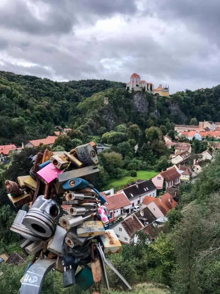 Vranov Chateau and love locks